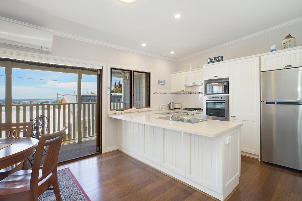 Newcastle Short Stay Accommodation - Vista Apartment ภายนอก รูปภาพ