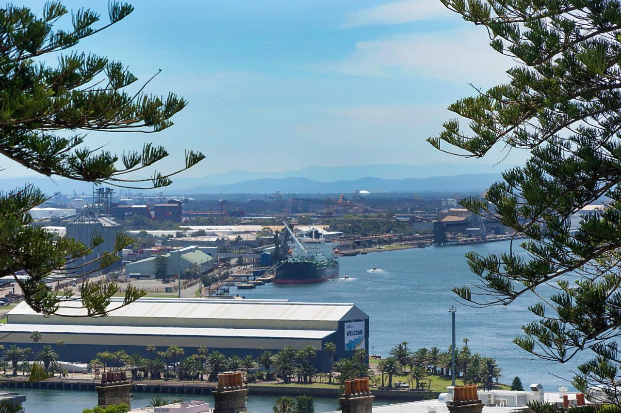 Newcastle Short Stay Accommodation - Vista Apartment ภายนอก รูปภาพ