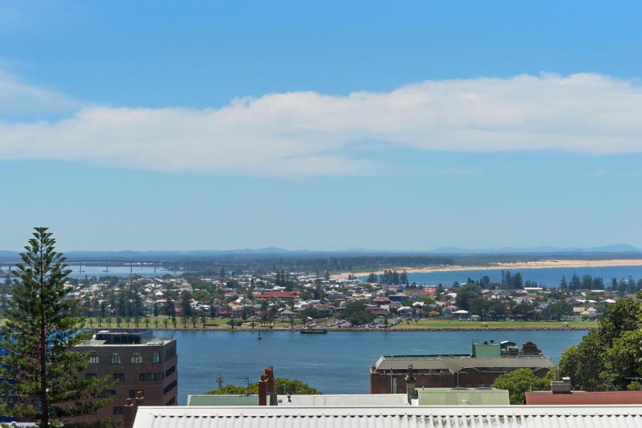 Newcastle Short Stay Accommodation - Vista Apartment ภายนอก รูปภาพ
